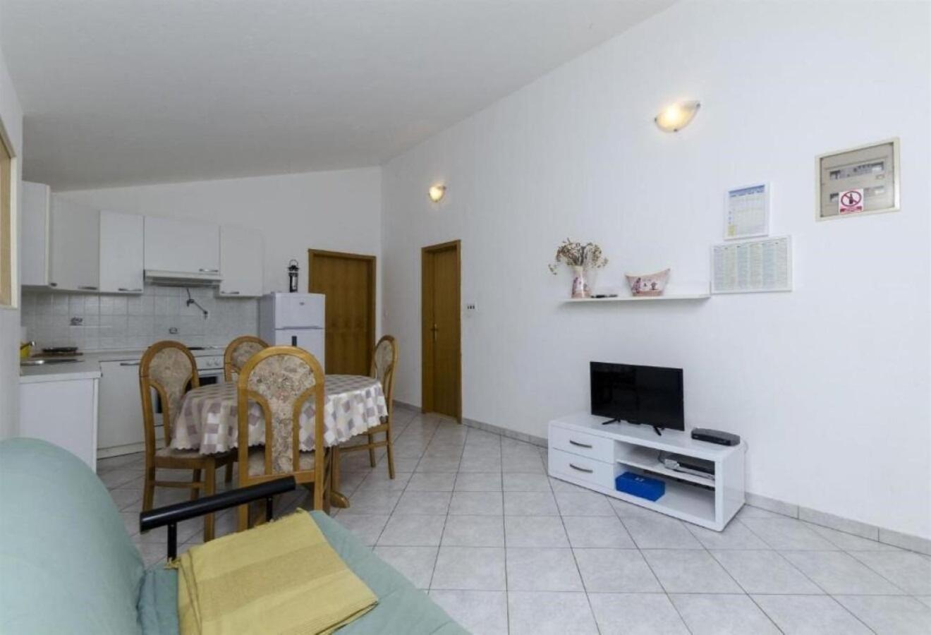 Apartments Mil - 80M From The Sea Sevid Luaran gambar