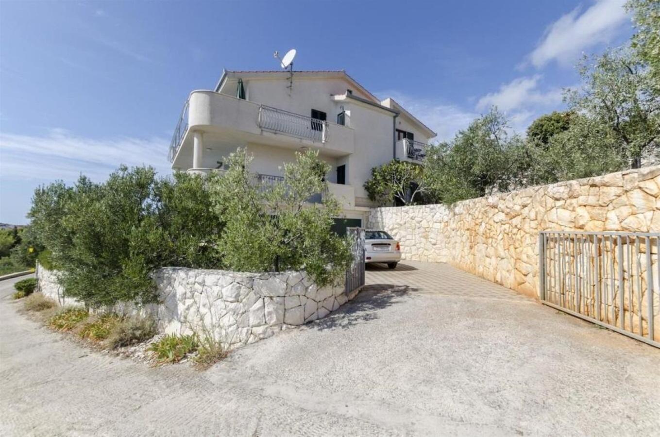 Apartments Mil - 80M From The Sea Sevid Luaran gambar